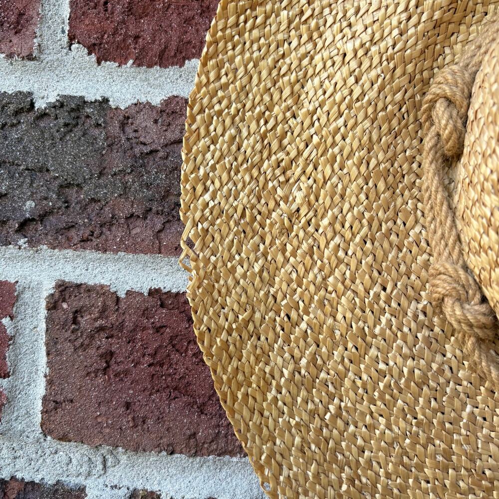 Vintage Olive Branch Woven Straw Sun Hat Shell Accent Tan Size M - Picture 6 of 6